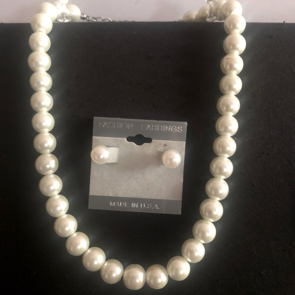 Pearl necklace and earrings